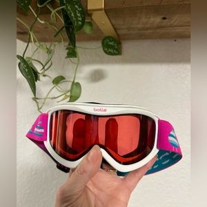 Ski and snowboard goggles mask- junior size, Bollé